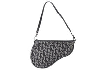 画像をギャラリービューアに読み込む, Christian Dior クリスチャンディオール トロッター サドルポーチ ロゴ アクセサリーポーチ 総柄 ブラック シルバー金具 MC1013 美品 中古 4c070880