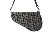 画像をギャラリービューアに読み込む, Christian Dior クリスチャンディオール トロッター サドルポーチ ロゴ アクセサリーポーチ 総柄 ブラック シルバー金具 MC1013 美品 中古 4c070880