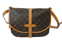 Load image into Gallery viewer, LOUIS VUITTON ルイヴィトン ソミュール30 ショルダーバッグ ブラウン モノグラム 斜めがけ M42256 美品 中古 4c070893