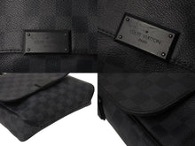 Load image into Gallery viewer, LOUIS VUITTON ルイヴィトン ディストリクトPM ショルダーバッグ N41260 ダミエグラフィット 美品 中古 4c070902