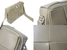 Load image into Gallery viewer, BOTTEGA VENETA ボッテガヴェネタ マキシイントレチャート カセットカメラバッグ 730027VB1K01511 ショルダーバッグ 美品 中古 4c070906