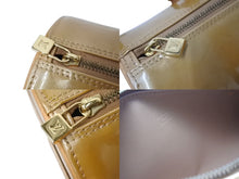 画像をギャラリービューアに読み込む, LOUIS VUITTON ルイヴィトン ベッドフォード ハンドバッグ M91329 モノグラムヴェルニ 筒型 ゴールド金具 ブラウン 美品 中古 4c070908