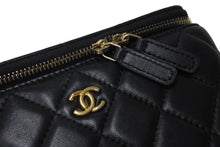 Load image into Gallery viewer, 極美品 CHANEL シャネル バニティバッグ 玉付き チェーンショルダー キャビアスキン ブラック ココマーク ランダム番台 中古 4c070923