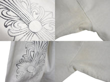 画像をギャラリービューアに読み込む, CHROME HEARTS クロムハーツ 長袖Ｔシャツ サイズM フローラル プリント ヴィンテージ ホワイト ブラック コットン 良品 中古 4c070944