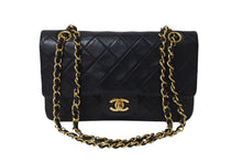 画像をギャラリービューアに読み込む, CHANEL シャネル マトラッセ23 Wフラップ チェーン ショルダーバッグ ラムスキン 2番台 ブラック ゴールド金具 美品 中古 4c070973