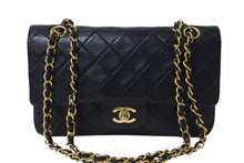 画像をギャラリービューアに読み込む, CHANEL シャネル マトラッセ23 Wフラップ チェーン ショルダーバッグ ラムスキン 2番台 ブラック ゴールド金具 美品 中古 4c070973