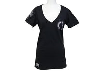 Load image into Gallery viewer, 極美品 CHROME HEARTS クロムハーツ Tシャツ Vネック 半袖 ホースシュー ロゴ ブラック コットン サイズM RN# 95024 中古 4c071016