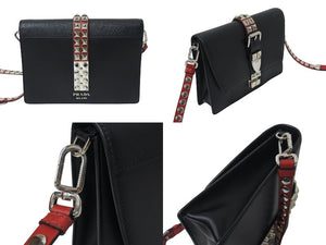 極美品 PRADA プラダ エレクトラ スタッズ ショルダーバッグ 1BD120 ブラック レッド カーフレザー ロゴ 鞄 シルバー金具 中古 4c071057