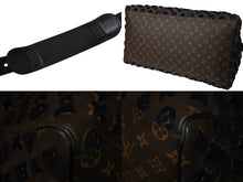 Load image into Gallery viewer, LOUIS VUITTON ルイヴィトン キーポル トリアングル50 ボストンバッグ M45046 モノグラム タフタージュ PVC レザー 美品 中古 4c071082