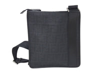 画像をギャラリービューアに読み込む, FENDI フェンディ ショルダーバッグ 斜め掛けバッグ ズッカ サコッシュ 7VA204 PVC レザー ブラック シルバー金具 美品 中古 4c071146