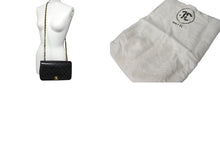Load image into Gallery viewer, CHANEL シャネル マトラッセ フルフラップチェーンショルダーバッグ ココマーク 1番台 ラムスキン ブラック ゴールド 美品 中古 4c071163