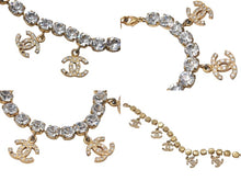 Load image into Gallery viewer, CHANEL シャネル ブレスレット 96P刻印 ココマークチャーム メタル ラインストーン ゴールドカラー 全長約20cm 良品 中古 4c071171