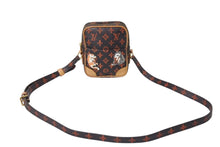 Load image into Gallery viewer, 極美品 LOUIS VUITTON ルイヴィトン キャットグラム トランスフォード モノグラム ショルダーバッグ M44399 ブラウン レッド 中古 4c071179