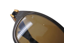 Load image into Gallery viewer, 極美品 LOUIS VUITTON ルイヴィトン サングラス アイウェア Z0152E ブラウン ゴールド 中古 4c071195