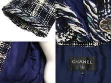 画像をギャラリービューアに読み込む, 極美品 CHANEL シャネル メンズ ツイード ジャケット ネイビー系 ブラック ホワイト シルク混 P58787V44460 サイズ50 中古 4c071212