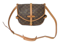 Load image into Gallery viewer, LOUIS VUITTON ルイヴィトン ソミュール30 ショルダーバッグ ブラウン モノグラム ロゴ 斜めがけ M42256 美品 中古 4c071226