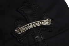画像をギャラリービューアに読み込む, 新品同様 CHROME HEARTS クロムハーツ クロスパッチ ナイロンバケットハット 帽子 HAT U CHUM ブラック シルバー金具 中古 4c071293