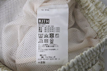 Load image into Gallery viewer, 極美品 KITH キース Kids Paisley Curtis Short キッズ ペイズリー カーティス ショートパンツ サイズ 3T ベージュ 中古 4c071314