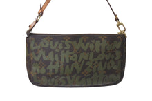 Load image into Gallery viewer, LOUIS VUITTON ルイヴィトン ポシェットアクセソワールモノグラムグラフィティ M92191 ハンドバッグ カーキ 中古 4c071394