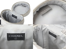 Load image into Gallery viewer, CHANEL シャネル スポーツライン ココマーク 筒型 ボトルケース ショルダーバッグ ナイロン ホワイト ブラック 美品 中古 4c071507