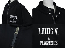 Load image into Gallery viewer, 極美品 LOUIS VUITTON × FRAGMENT DESIGN ルイヴィトン フラグメント 17AW エンブロイダリー ブルゾン ブラック ロゴ RM172M JIU HDY31W サイズXXL 中古 4c071531