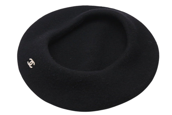 CHANEL Chanel beret hat here mark embroidery black white felt Head circumference approx. 55cm Good condition Used 4c071547