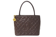 Load image into Gallery viewer, 極美品 CHANEL シャネル 復刻トート 5番台 ハンドバッグ ココマーク キャビアスキン ブラウン ゴールド金具 中古 4c071567