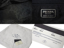 Load image into Gallery viewer, PRADA プラダ リュック デイパック トライアングルロゴ B2811 ナイロン シルバー金具 カーキ 美品 中古 4c071599