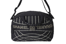 画像をギャラリービューアに読み込む, CHANEL シャネル スポーツライン ショルダーバッグ 10番台 2WAY ココマーク ステッチ ナイロン ブラック ホワイト 美品 中古 4c071606