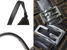 画像をギャラリービューアに読み込む, 極美品 FENDI フェンディ マンマバケット ワンショルダーバッグ ズッカ柄 コットンキャンバス レザー シルバー金具 ブラウン 中古 4c071621