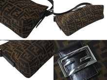 画像をギャラリービューアに読み込む, FENDI フェンディ マンマバケット ハンドバッグ 26566 ズッカ柄 ブラウン レザー ナイロンキャンバス シルバー金具 美品 中古 4c071622