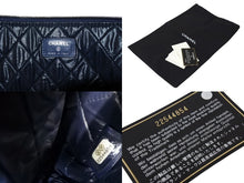 Load image into Gallery viewer, 極美品 CHANEL シャネル クラッチバッグ 22番台 ココマーク キルティング キャンバス ネイビー シルバー金具 中古 4c071628