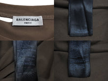 Load image into Gallery viewer, BALENCIAGA バレンシアガ 21SS Caps Destroyed Flatground 半袖Ｔシャツ ブラウン デストロイ ロゴ 651795 サイズS 美品 中古 4c071703