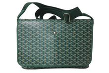 Load image into Gallery viewer, 新品同様 GOYARD ゴヤール カペシアンMM メッセンジャーショルダーバッグ PVC レザー グリーン 中古 4c071739