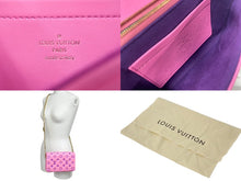 画像をギャラリービューアに読み込む, 新品同様品 LOUIS VUITTON ルイヴィトン ポシェットクッサン ピンクショルダーバッグ M80745 モノグラム 中古 4c071760