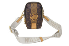 Load image into Gallery viewer, 極美品 LOUIS VUITTON ルイヴィトン モノグラム ダブル フォンポーチ LVメイド ミニショルダーバッグ M81005 PVC レザー ブラウン 中古 4c071763