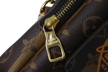 Load image into Gallery viewer, 極美品 LOUIS VUITTON ルイヴィトン モノグラム ダブル フォンポーチ LVメイド ミニショルダーバッグ M81005 PVC レザー ブラウン 中古 4c071763