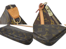 Load image into Gallery viewer, LOUIS VUITTON ルイヴィトン ポシェット アクセソワール アクセサリーポーチ M51980 モノグラム PVC レザー 美品 中古 4c071841