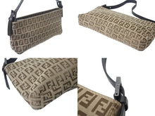 Load image into Gallery viewer, FENDI フェンディ ハンドバッグ ズッキーノ柄 8BR042 ジャガード レザー ベージュ ブラック金具 美品 中古 4c071849