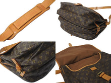 Load image into Gallery viewer, LOUIS VUITTON ルイヴィトン ソミュール35 ショルダーバッグ モノグラム M42254 PVC ヌメ革 ブラウン ゴールド金具 美品 中古 4c071852