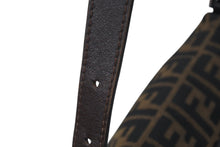 画像をギャラリービューアに読み込む, FENDI フェンディ マンマバケット ワンショルダーバッグ ズッカ柄 コットンキャンバス レザー シルバー金具 ブラウン 美品 中古 4c071854