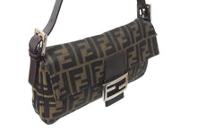 画像をギャラリービューアに読み込む, FENDI フェンディ マンマバケット ワンショルダーバッグ ズッカ柄 コットンキャンバス レザー シルバー金具 ブラウン 美品 中古 4c071884