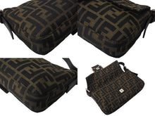 画像をギャラリービューアに読み込む, FENDI フェンディ マンマバケット ワンショルダーバッグ ズッカ柄 コットンキャンバス レザー シルバー金具 ブラウン 美品 中古 4c071884