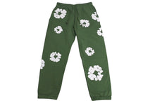 画像をギャラリービューアに読み込む, 新品未使用 DenimTears デニムティアーズ TheCottonWreathSweatpants ザコットンリーススウェットパンツ カーキ ホワイト XL 中古 4c071910