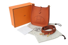 Load image into Gallery viewer, 新品未使用 HERMES エルメス エヴリン TPM ショルダーバッグ トリヨンクレマンス オレンジ ゴールド金具 B刻印 2023年製 中古 4c071965