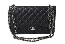 Load image into Gallery viewer, 極美品 CHANEL シャネル チェーンショルダーバッグ マトラッセ30 Wフラップラップ ブラックシルバー 16番台 中古 4c071986