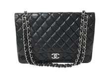 Load image into Gallery viewer, CHANEL シャネル シングルフラップ チェーンショルダーバッグ デカマトラッセ 33cm 13番台 ラムキン ブラック 美品 中古 4c071987