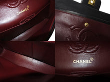 Load image into Gallery viewer, CHANEL シャネル マトラッセ23 Wフラップ チェーン ショルダーバッグ ラムスキン 2番台 ブラック ゴールド金具 美品 中古 4c072433