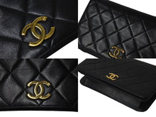 Load image into Gallery viewer, CHANEL シャネル チェーンショルダーバッグ プッシュロック フルフラップ 6番台 ココマーク ラムスキン ブラック ゴールド 美品 中古 4c072435