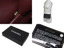 Load image into Gallery viewer, CHANEL シャネル チェーンショルダーバッグ プッシュロック フルフラップ 6番台 ココマーク ラムスキン ブラック ゴールド 美品 中古 4c072435